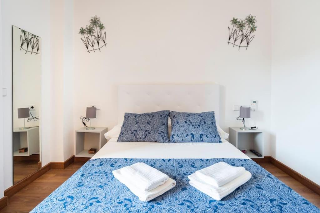 Ayala Beach Apartment Malaga Bagian luar foto