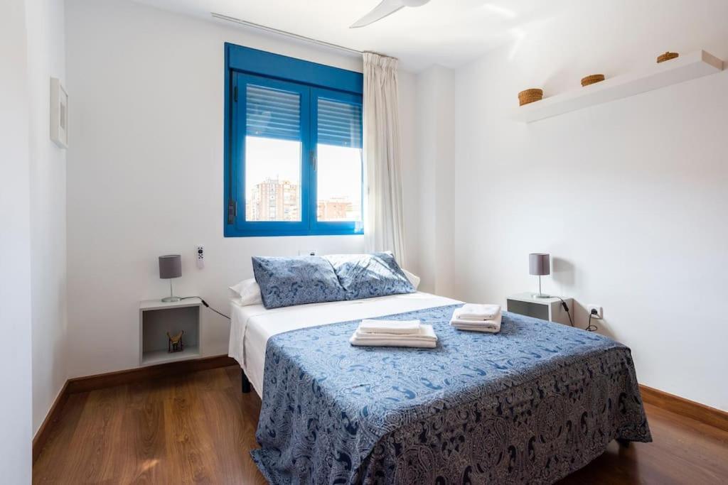 Ayala Beach Apartment Malaga Bagian luar foto
