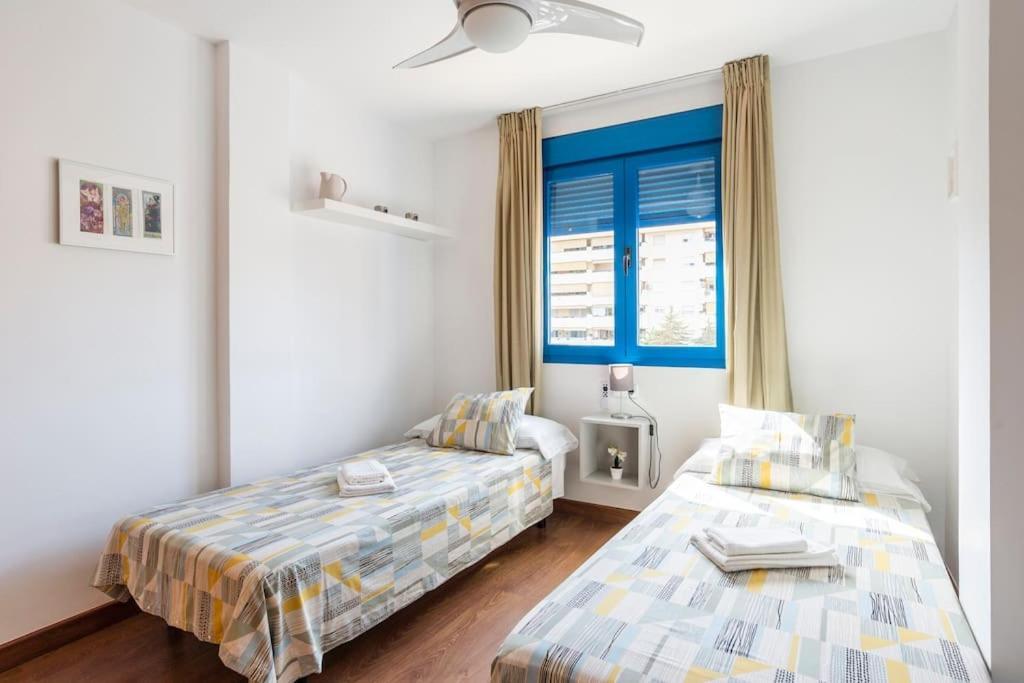 Ayala Beach Apartment Malaga Bagian luar foto