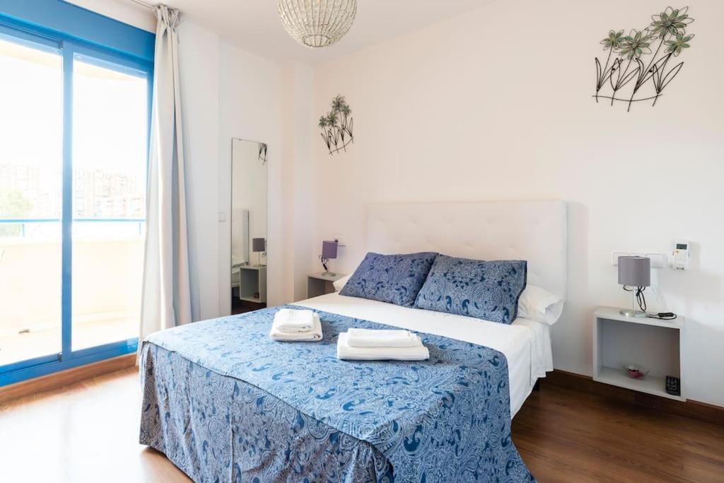 Ayala Beach Apartment Malaga Bagian luar foto